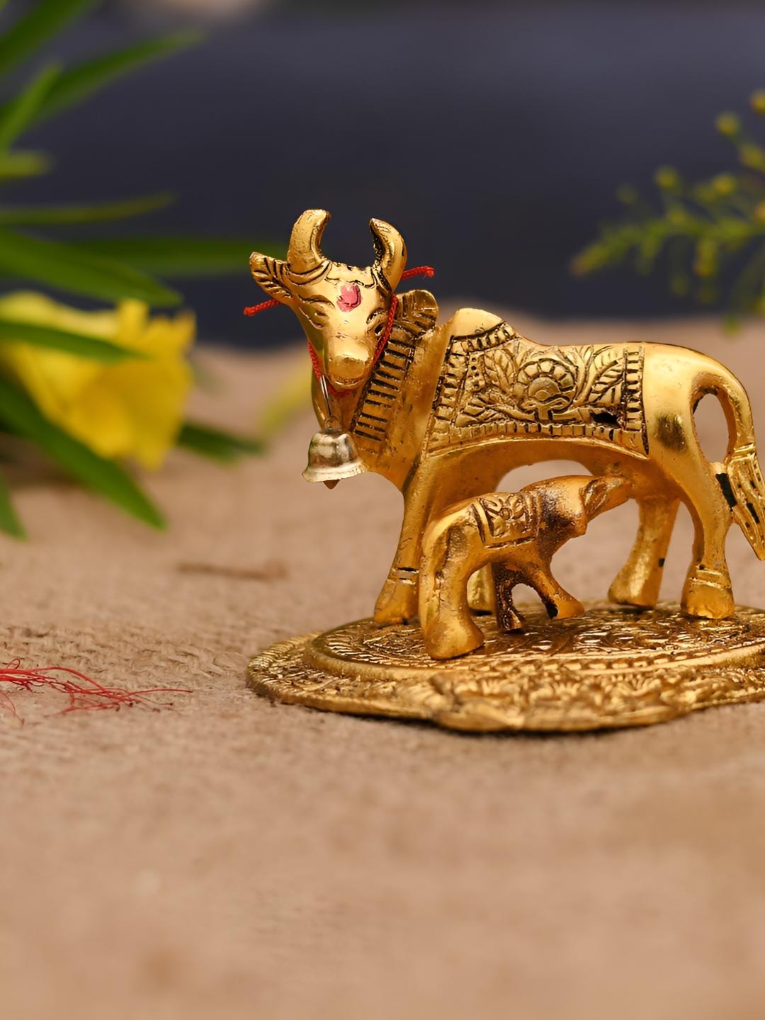 CraftVatika Gold Toned Kamdhenu Cow With Calf Metal Figurine Showpiece